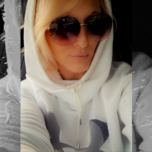 Meet your Posher, Dj - Picture 2 of 7